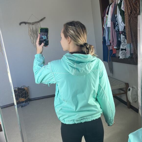 Burton: Retro Turquoise Ski/ Snowboard Jacket - Picture 3 of 7